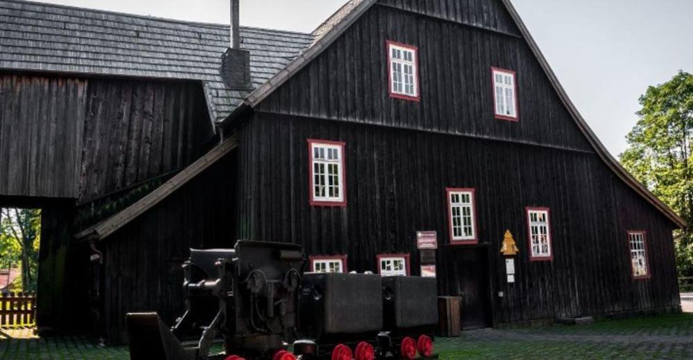 Familientreff in schöner moderner Ferienwohnung für 12 Personen im Oberharz! Sankt Andreasberg Exterior foto